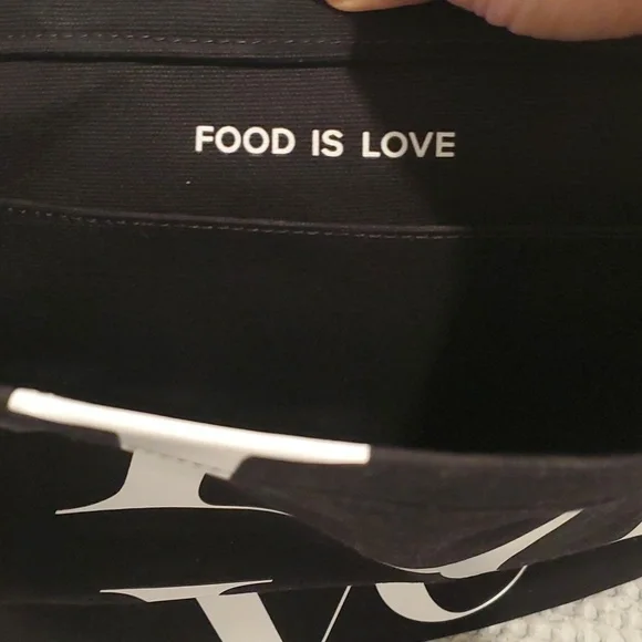 Michael Kors Watch Hunger Stop LOVE Tote bag Canvas black - Picture 4 of 15